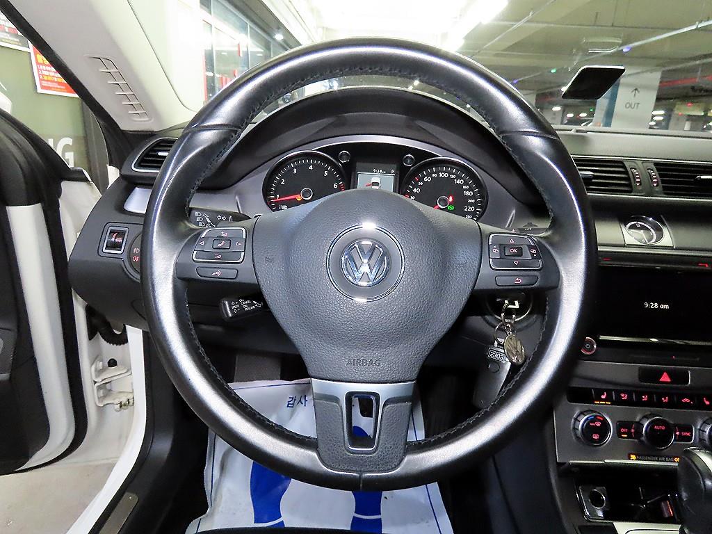 Volkswagen CC - Vista 8
