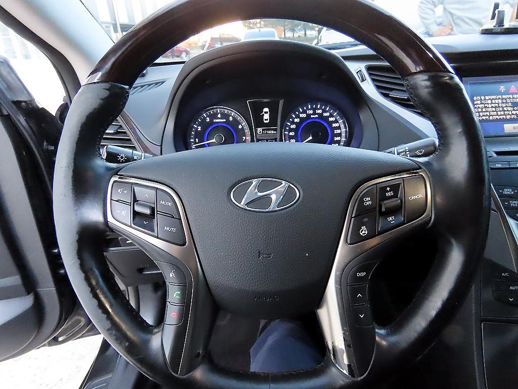 HYUNDAI Grandeur - Vista 8