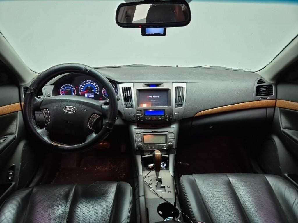HYUNDAI Sonata - Vista 7
