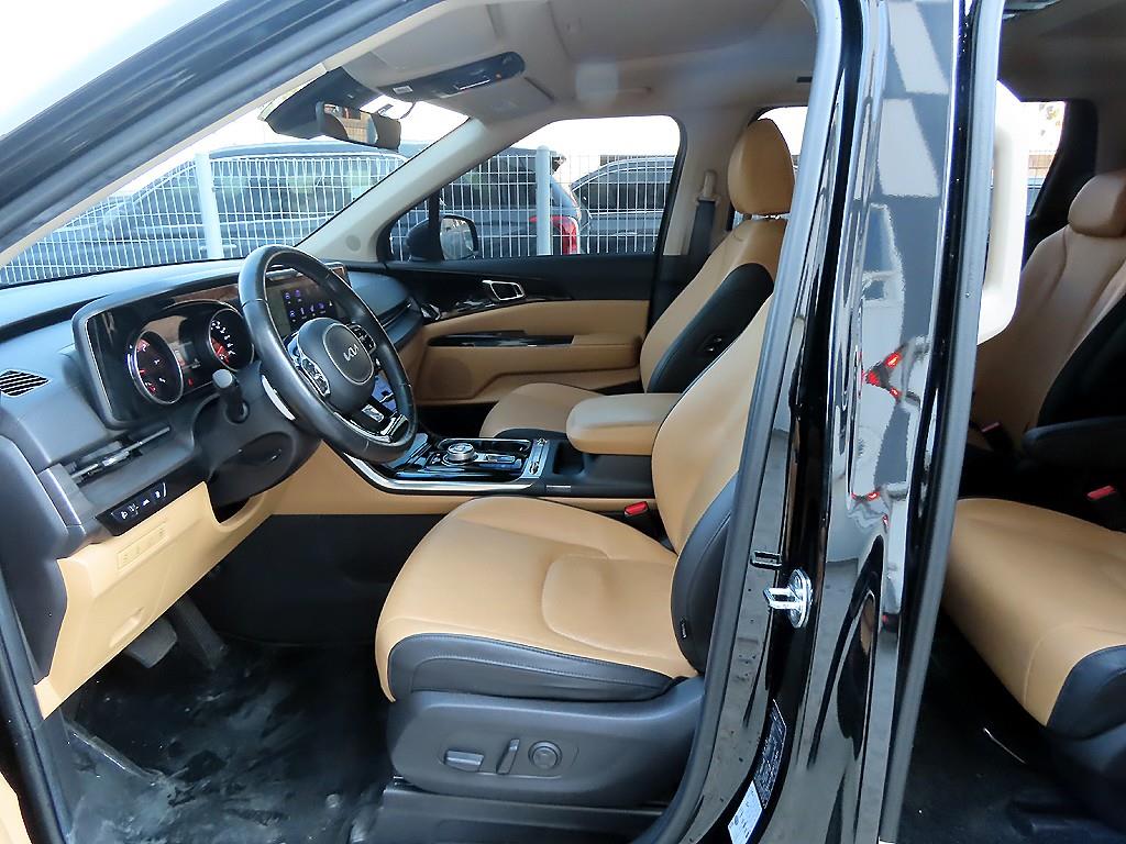 KIA Carnival - Vista 5