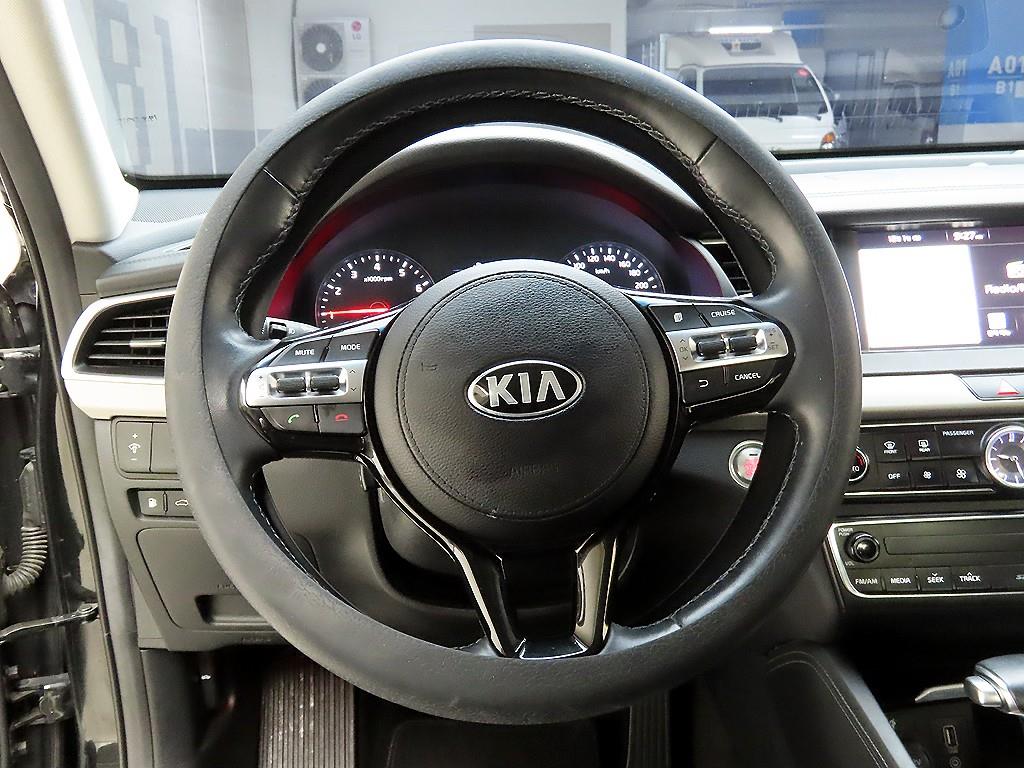 KIA K7 - Vista 7
