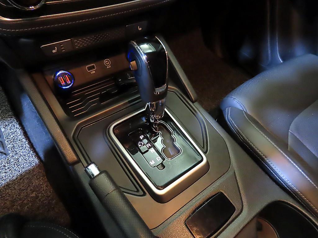 Ssangyong Rexton - Vista 12