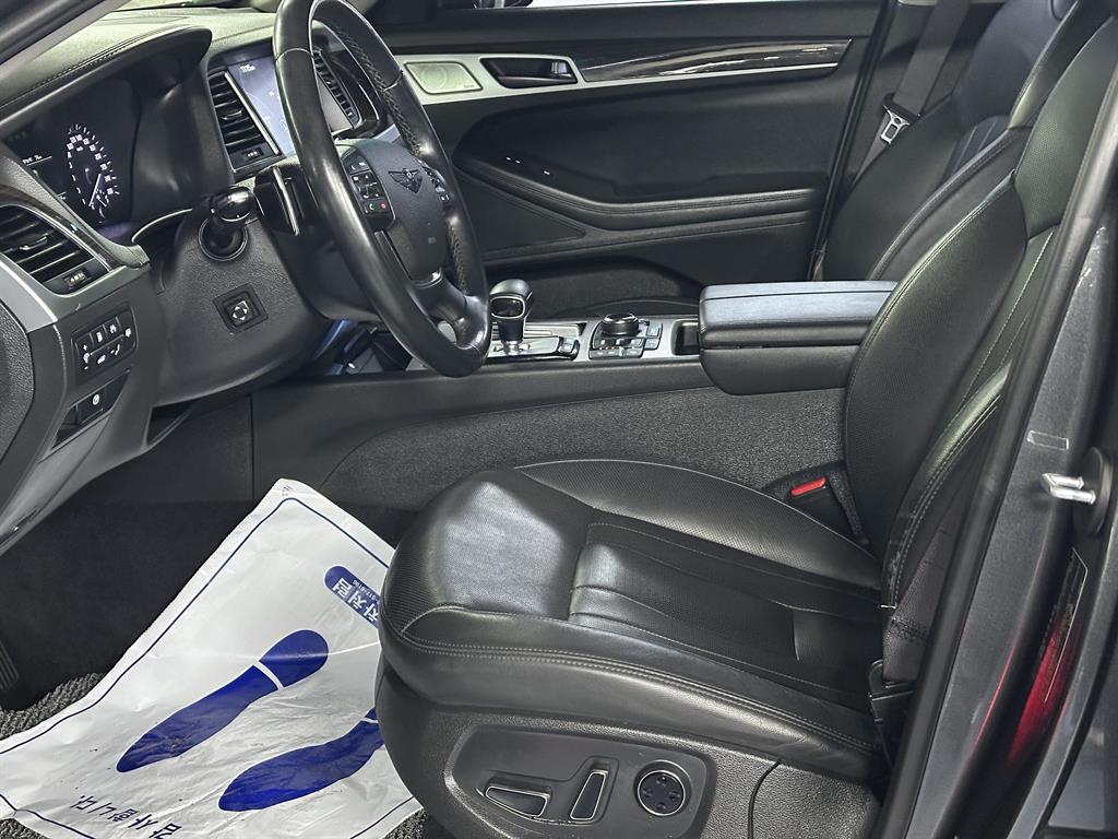 Genesis G80 - Vista 6