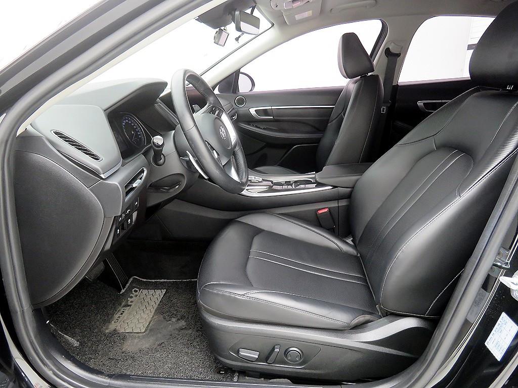 HYUNDAI Sonata - Vista 5