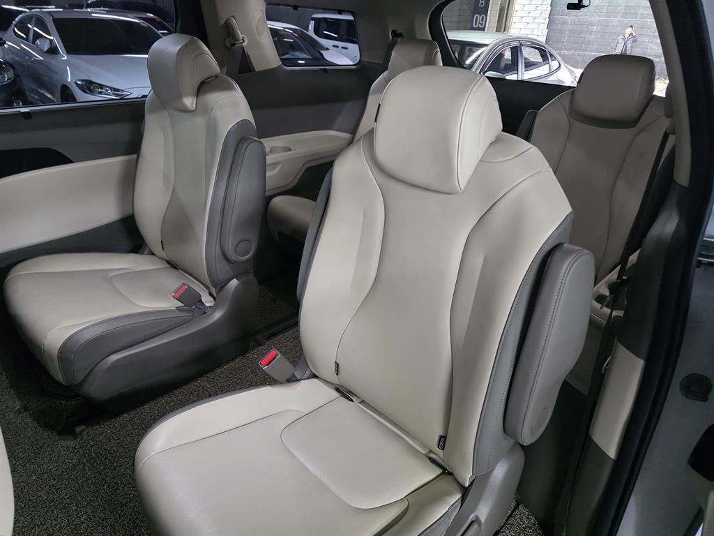 KIA Carnival 2023 Blanco - Importación desde Corea - HF Imports Iquique - Foto 18