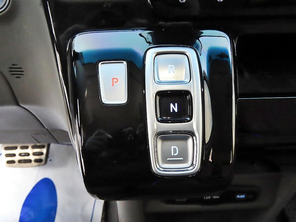 HYUNDAI Staria - Vista 11