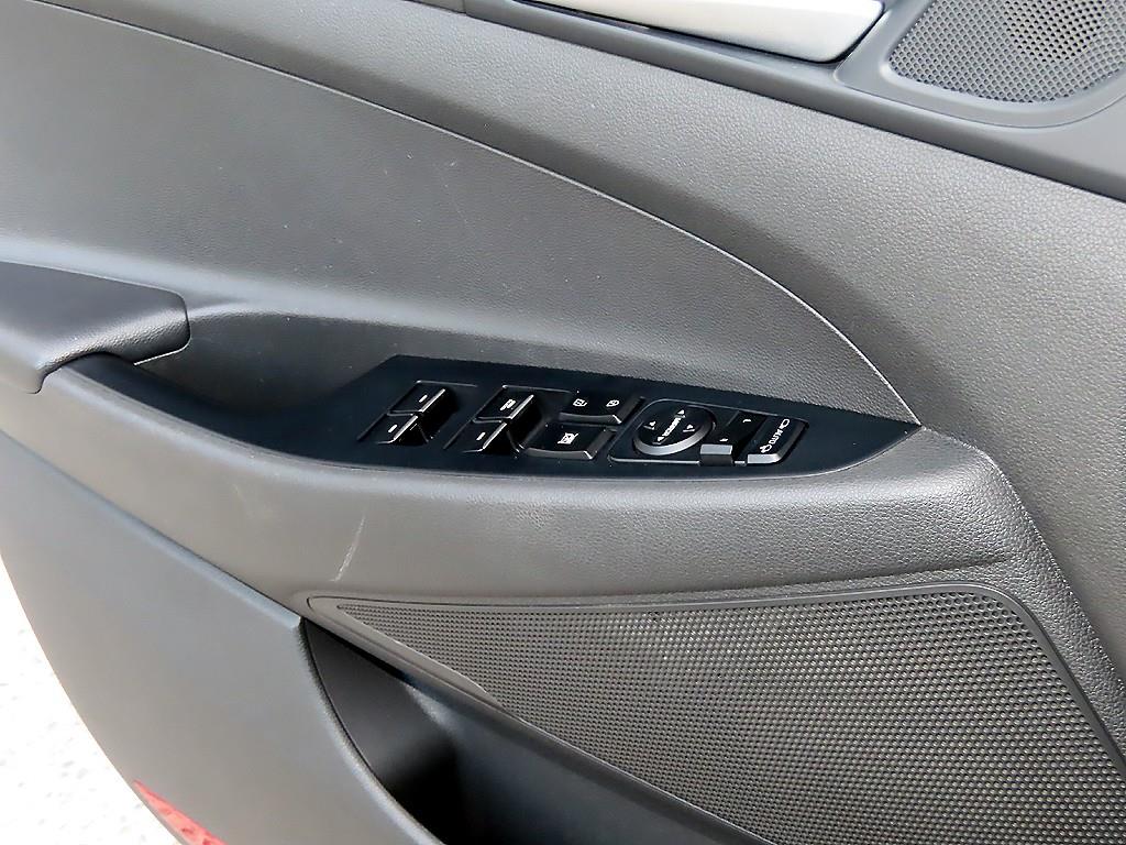 HYUNDAI Tucson - Vista 11