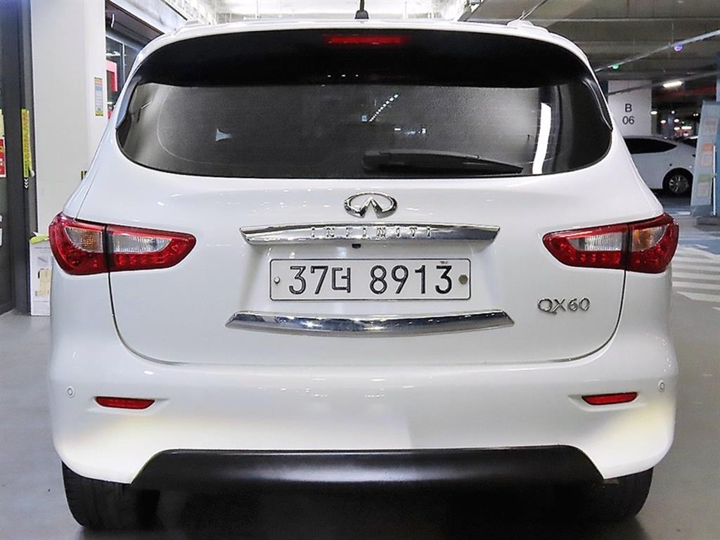 Infiniti QX - Vista 5