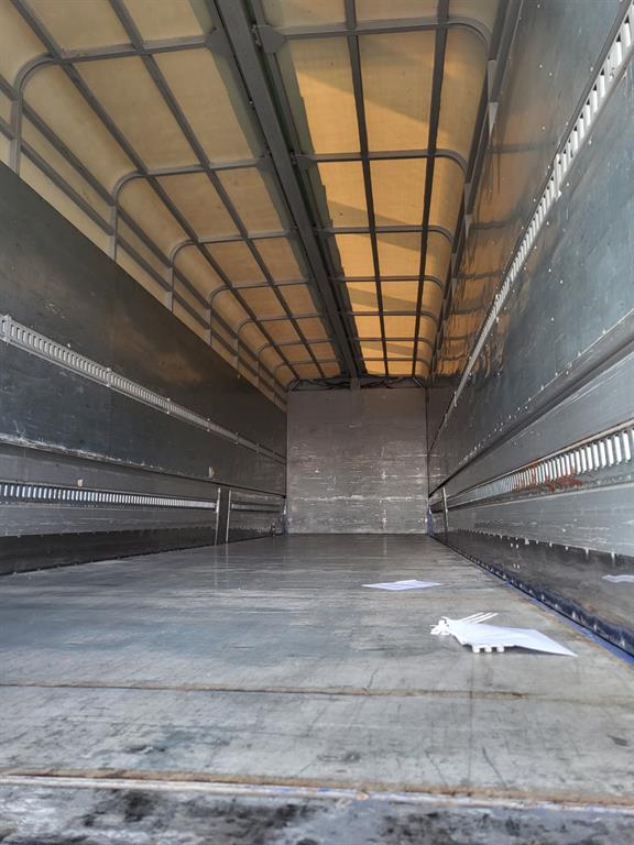 medium and large cargo truck - Vista 6