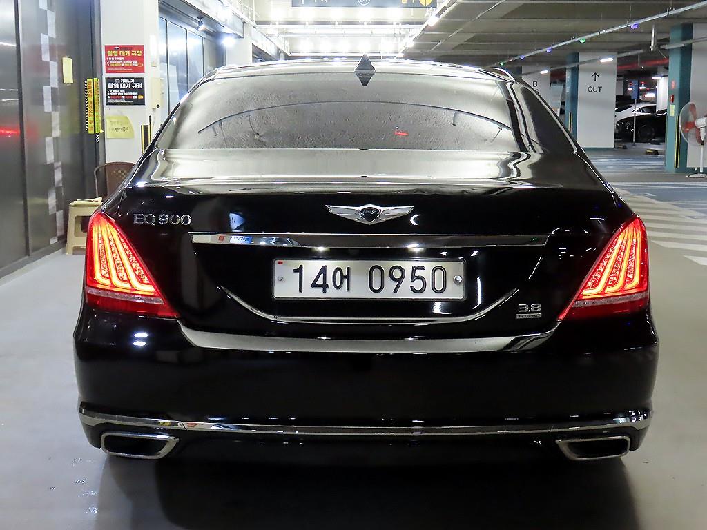 Genesis EQ900 - Vista 5