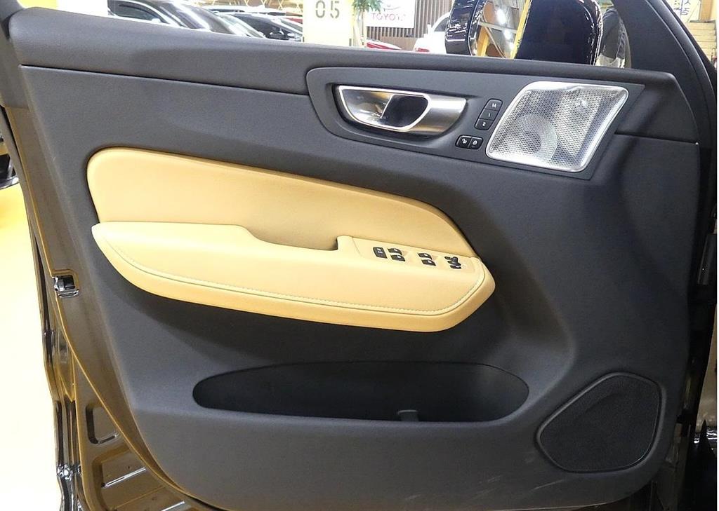 Volvo XC60 - Vista 11