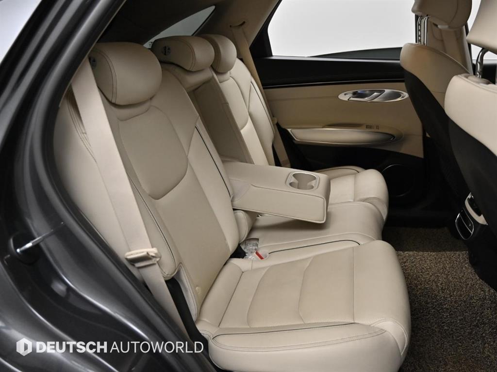 Genesis GV70 - Vista 12