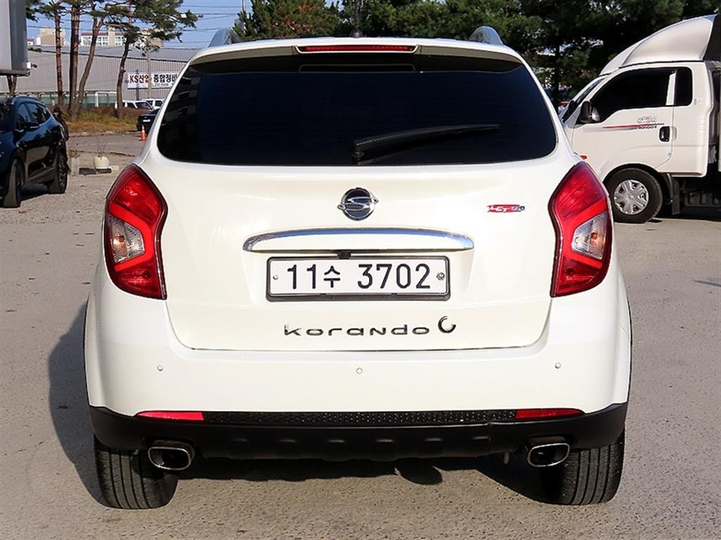 Ssangyong Korando - Vista 4