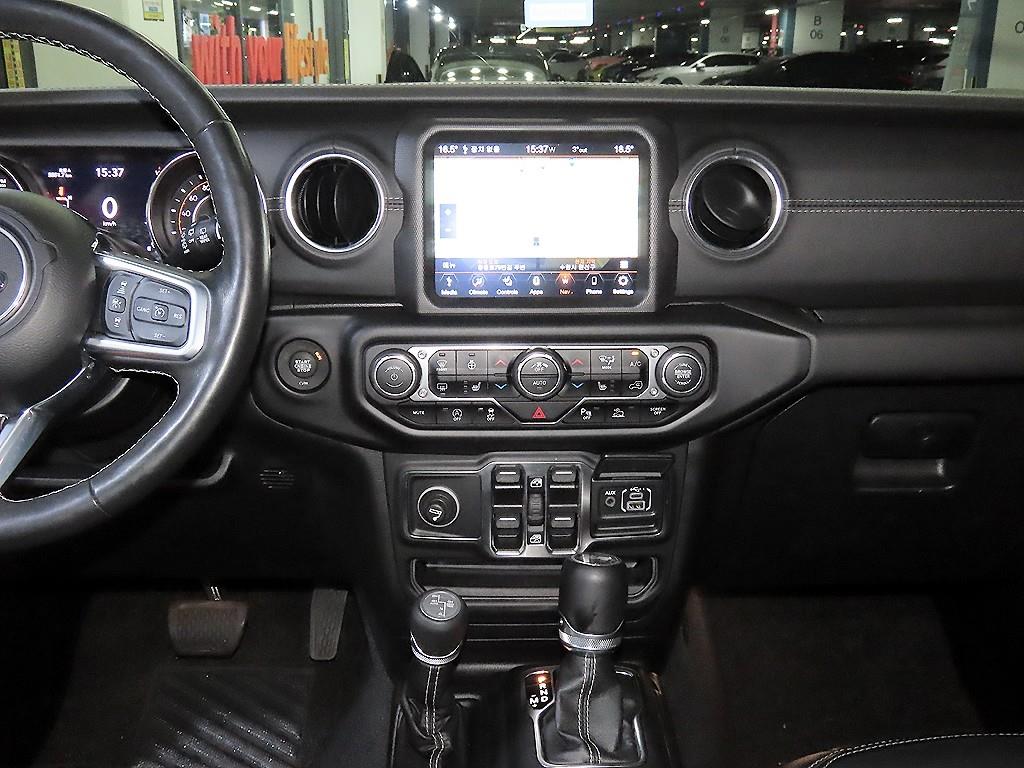 Jeep Wrangler - Vista 11