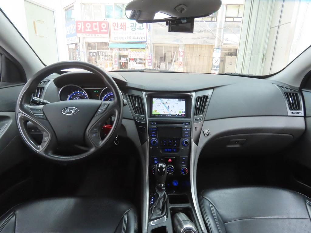 HYUNDAI Sonata - Vista 7