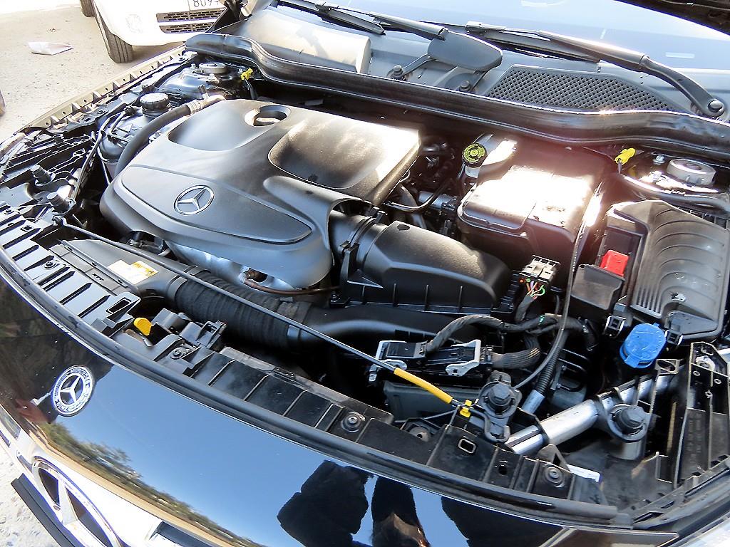 Mercedes Benz GLA Class 2019 Negro - Importación desde Corea - HF Imports Iquique - Foto 19