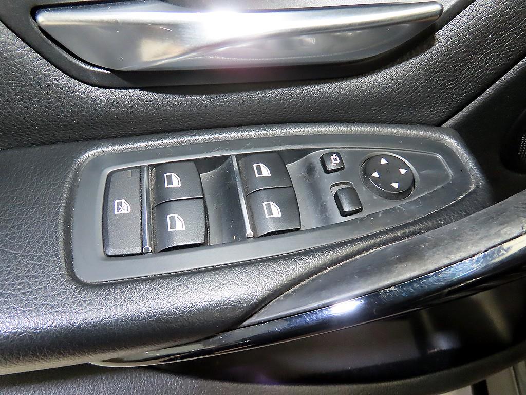 BMW 3 series 2016 Gris - Importación desde Corea - HF Imports Iquique - Foto 13