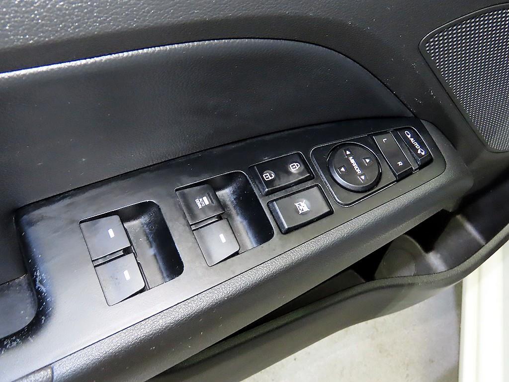 HYUNDAI Avante 2017 Blanco - Importación desde Corea - HF Imports Iquique - Foto 13