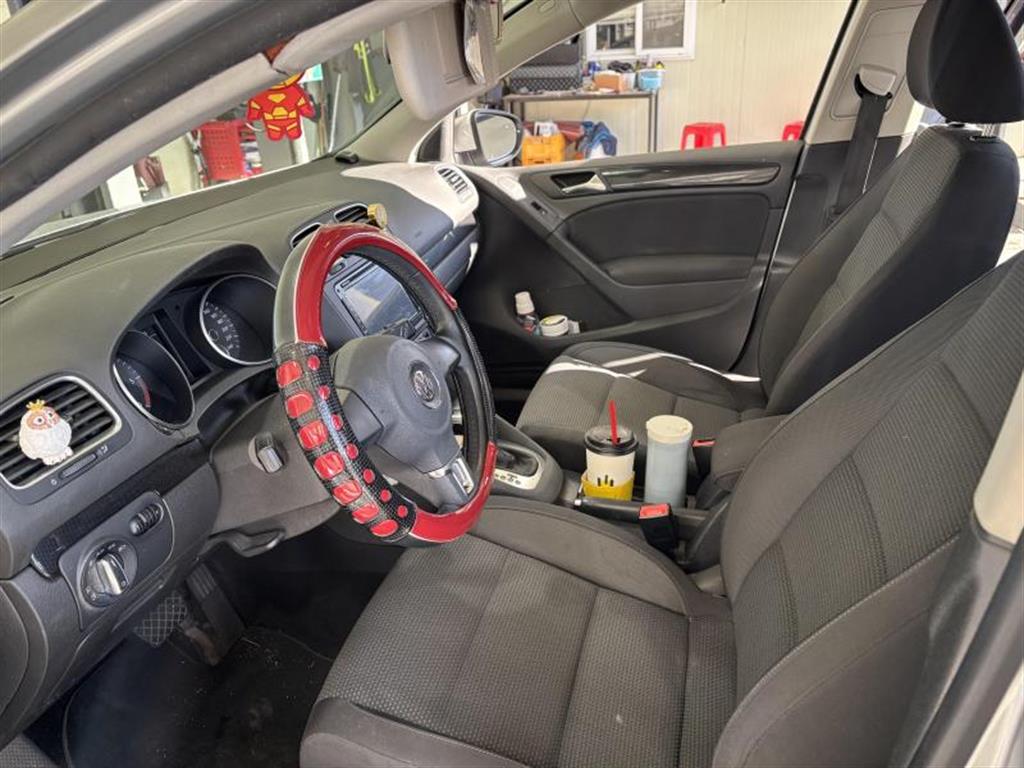 Volkswagen Golf 2010 Plateado - Importación desde Corea - HF Imports Iquique - Foto 17