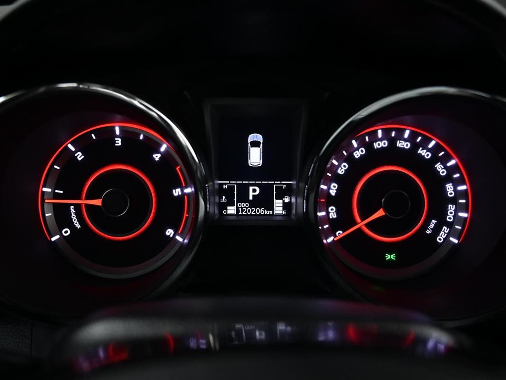 Ssangyong Tivoli - Vista 6