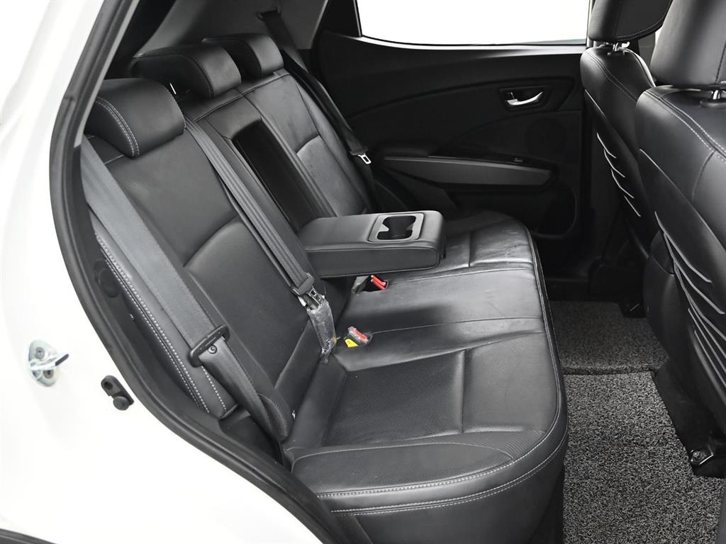 Ssangyong Tivoli - Vista 10