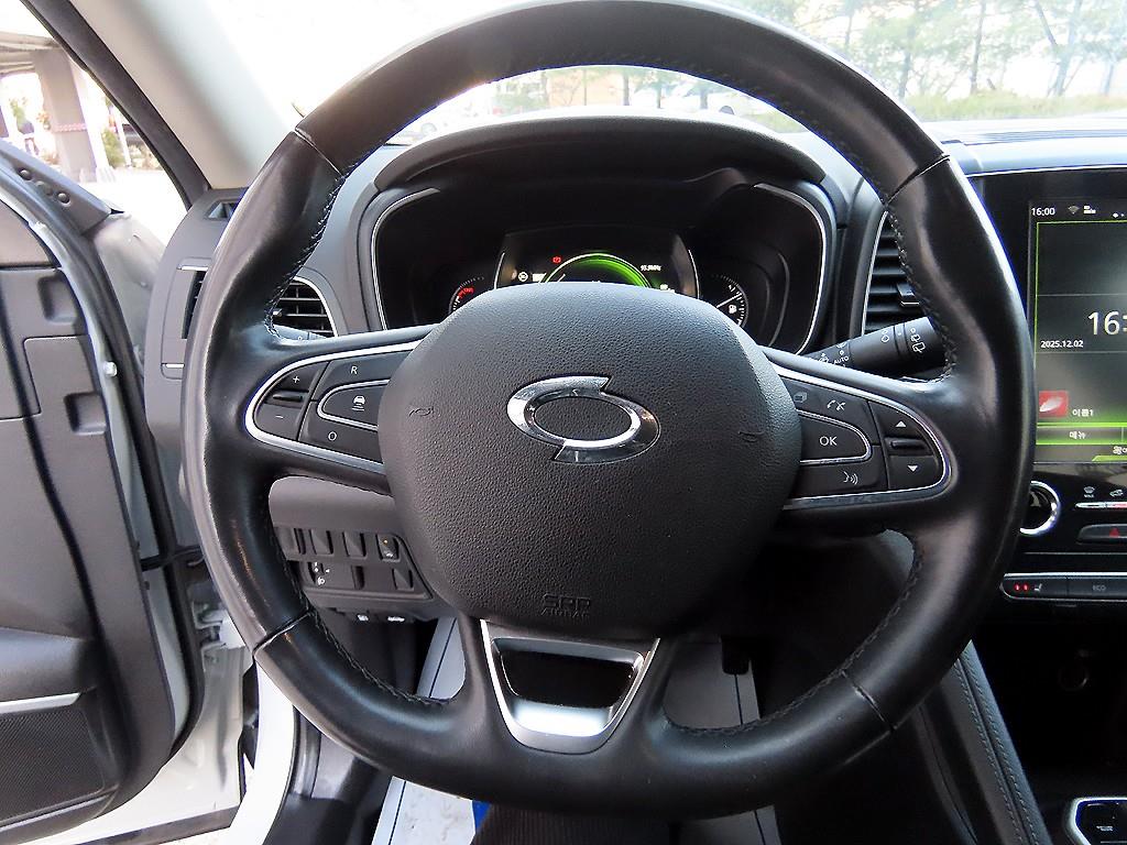 SAMSUNG QM6 - Vista 8