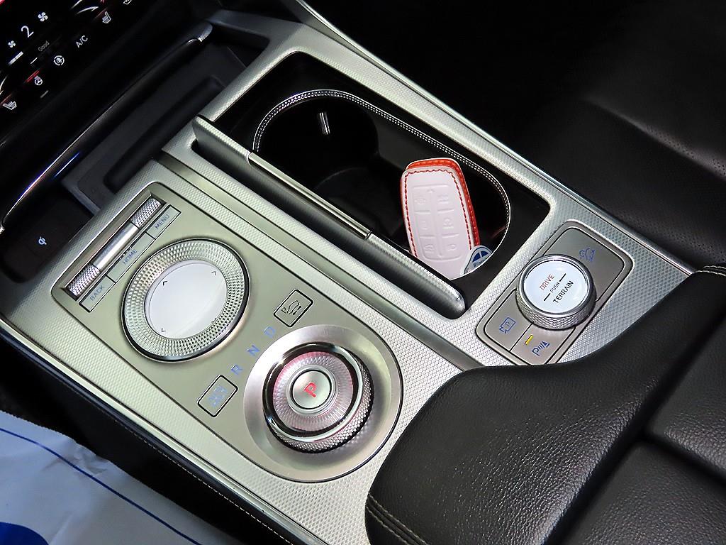 Genesis GV80 - Vista 12