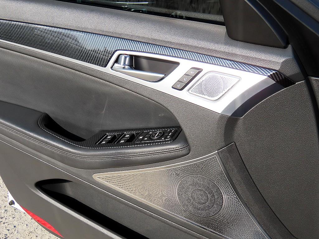 Genesis G80 - Vista 12