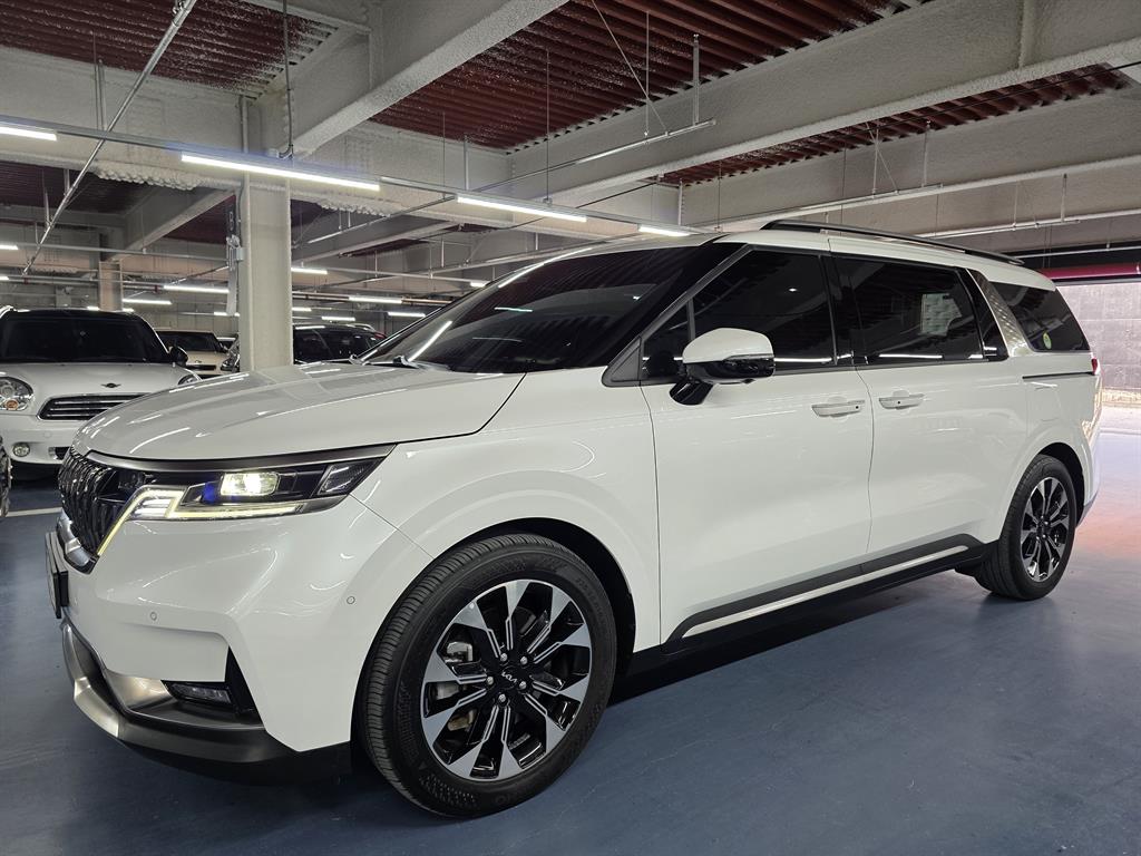 KIA Carnival 2023 Blanco - Importación desde Corea - HF Imports Iquique - Foto 1