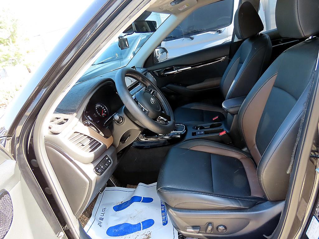 KIA Seltos - Vista 5