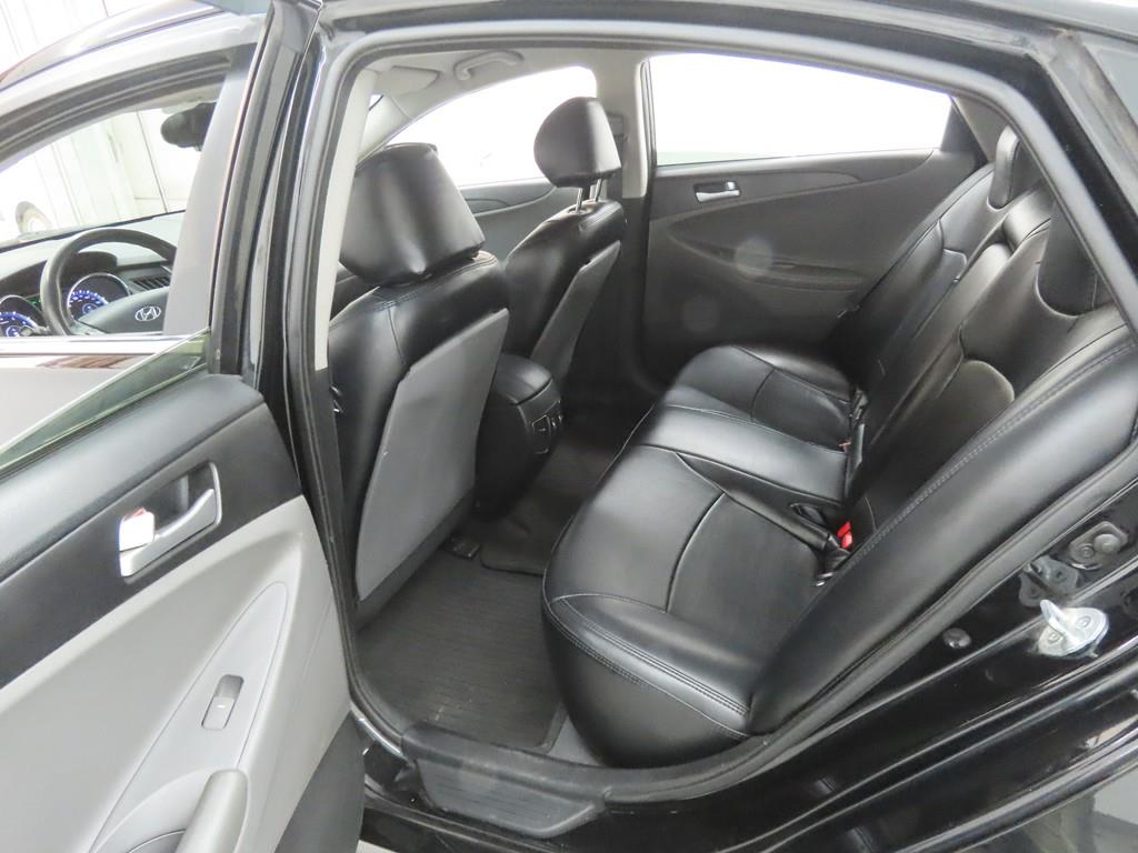 HYUNDAI Sonata - Vista 6