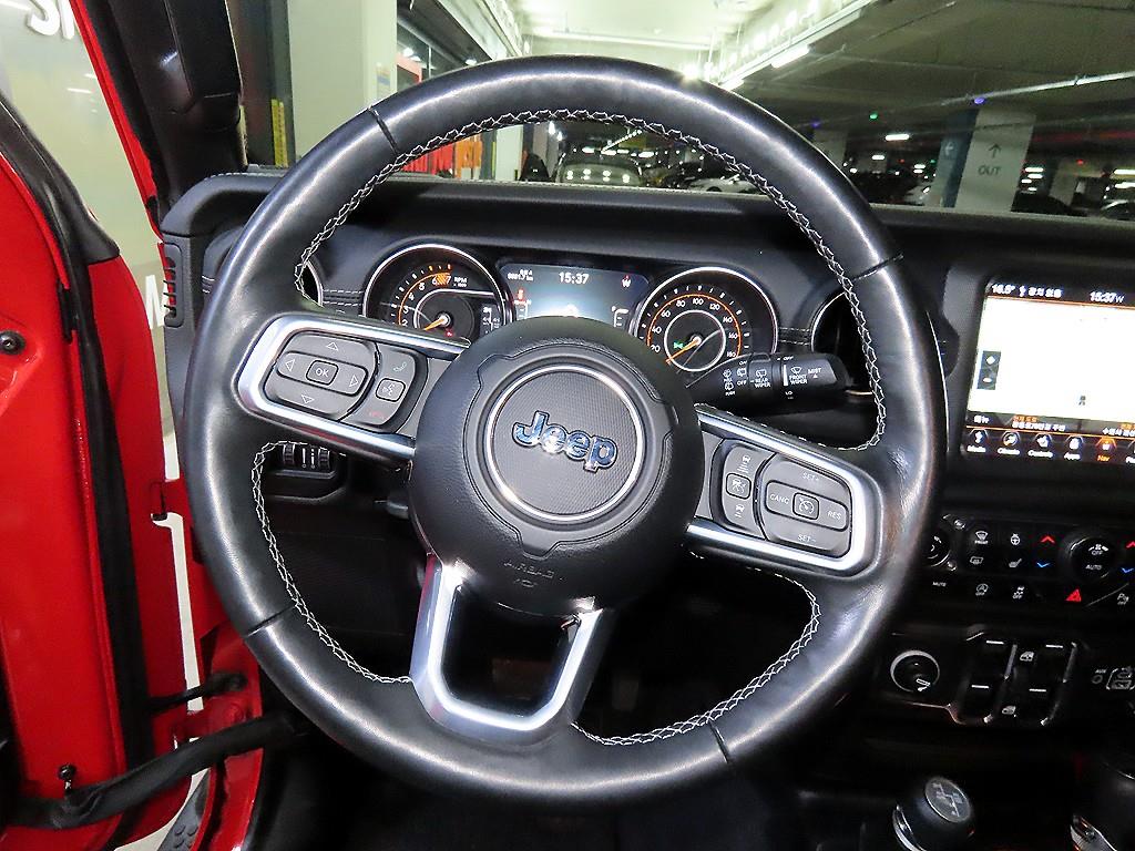 Jeep Wrangler - Vista 8