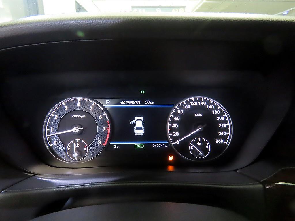 Genesis EQ900 - Vista 9