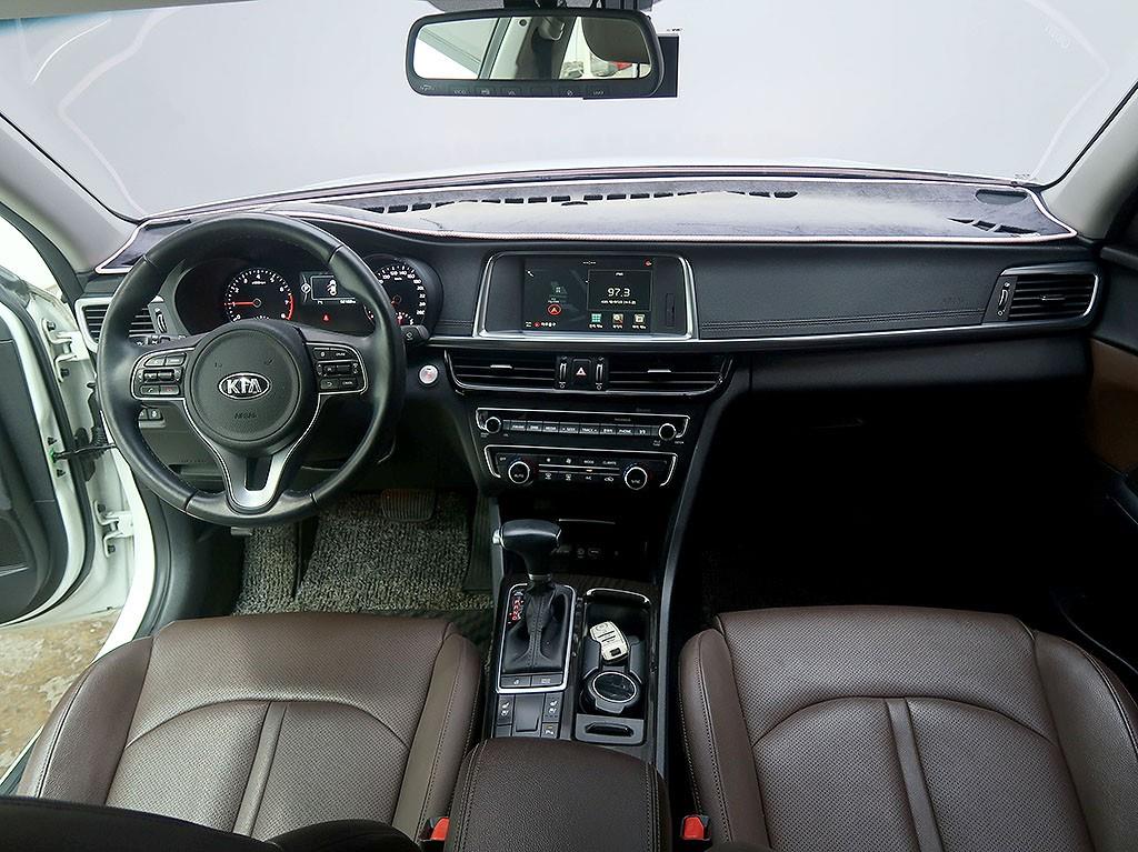 KIA K5 - Vista 9