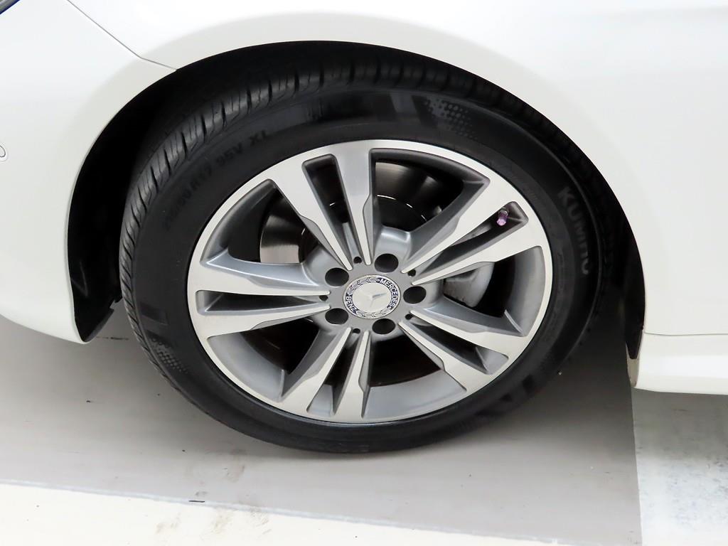 Mercedes Benz E class 2014 Blanco - Importación desde Corea - HF Imports Iquique - Foto 19