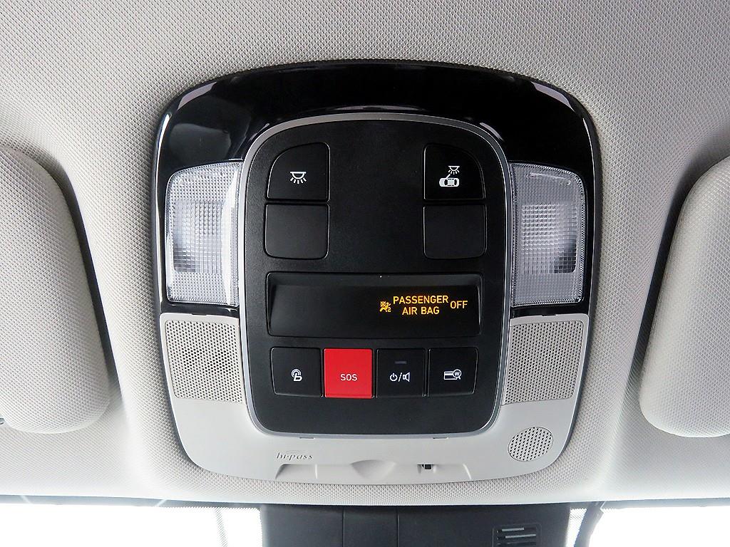 HYUNDAI Sonata - Vista 12