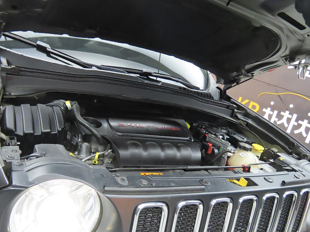 Jeep Renegade 2017 Gris - Importación desde Corea - HF Imports Iquique - Foto 19