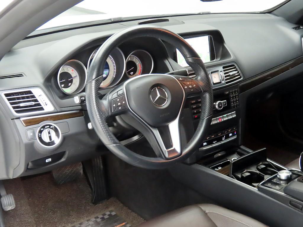 Mercedes Benz E class - Vista 9