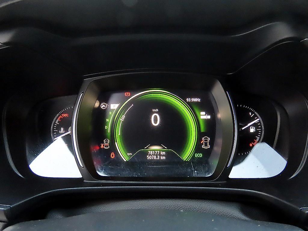 SAMSUNG QM6 - Vista 9