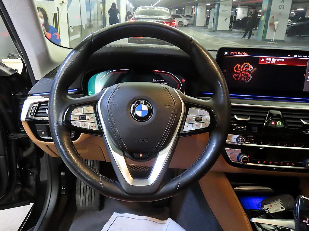 BMW 5 Series - Vista 8