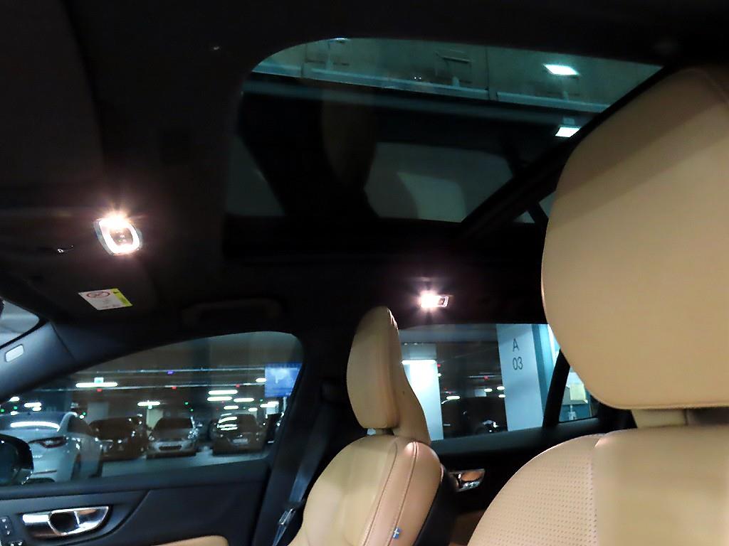 Volvo V60 2020 Negro - Importación desde Corea - HF Imports Iquique - Foto 16