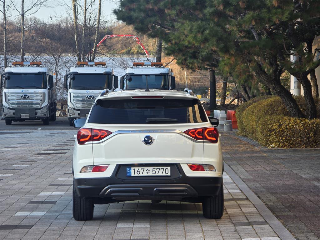 Ssangyong Korando - Vista 6