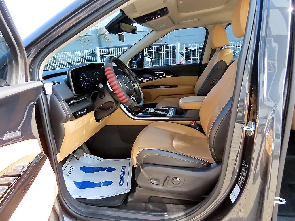 KIA Carnival - Vista 5