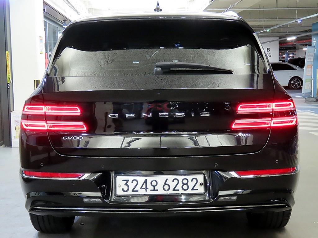 Genesis GV80 - Vista 5