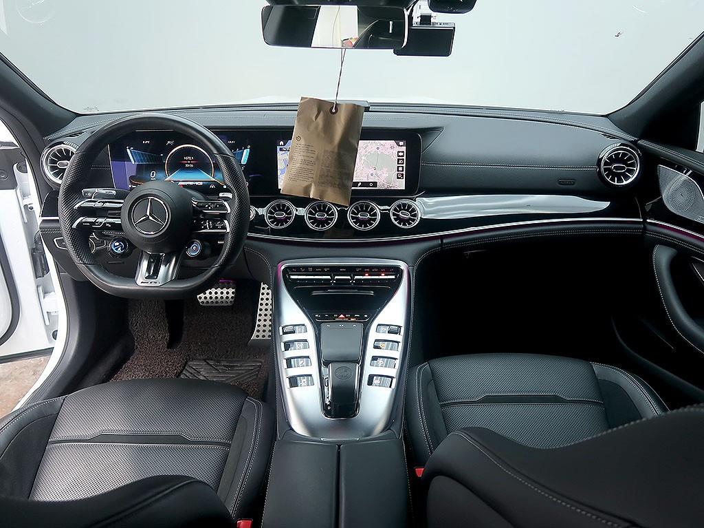 Mercedes Benz AMG GT - Vista 9