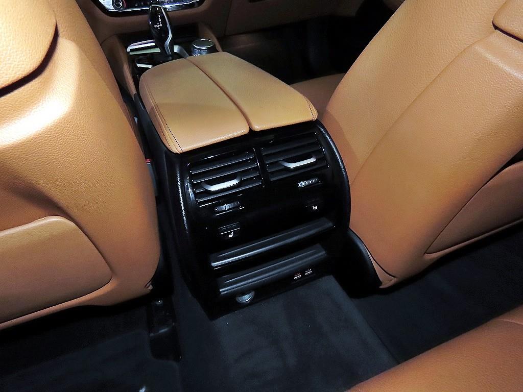 BMW 5 Series 2023 Negro - Importación desde Corea - HF Imports Iquique - Foto 15