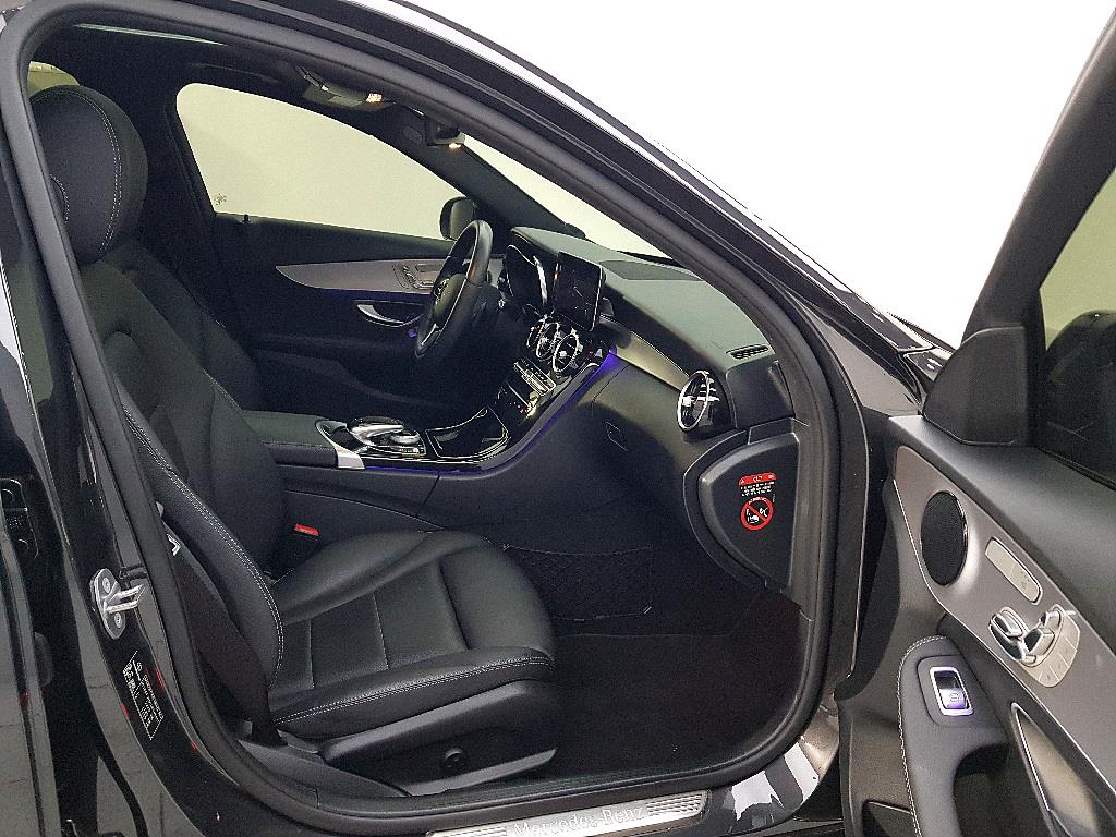 Mercedes Benz C Class - Vista 12