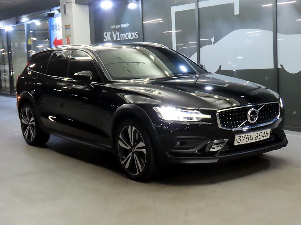 Volvo V60 2020 Negro - Importación desde Corea - HF Imports Iquique - Foto 1