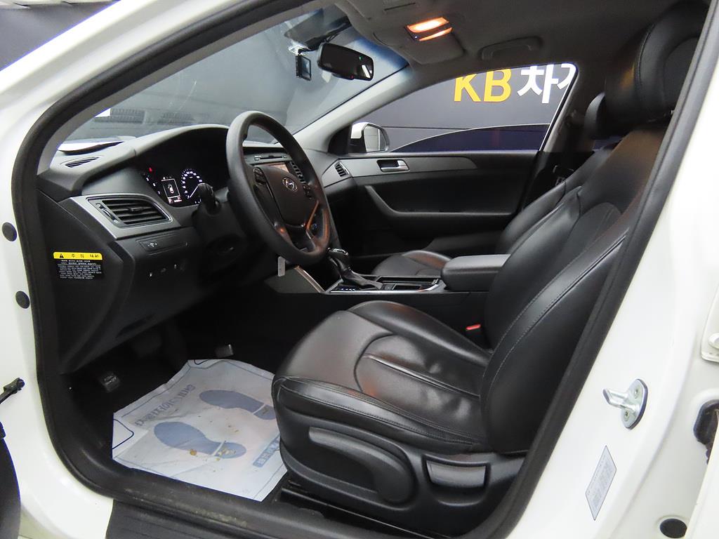 HYUNDAI Sonata - Vista 5