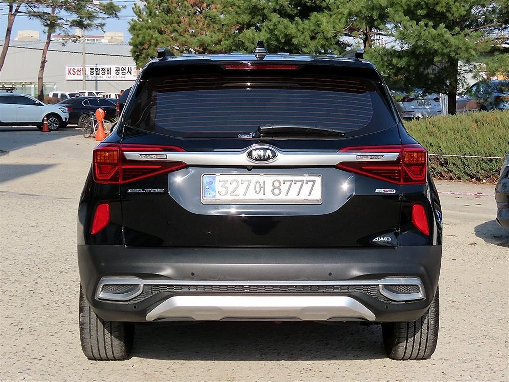 KIA Seltos - Vista 4